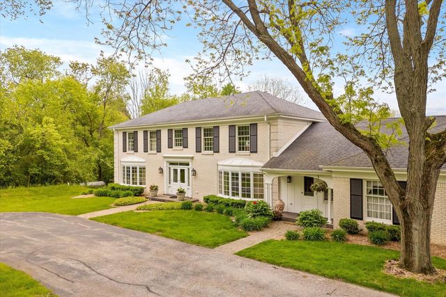 8704 W Bonniwell ROAD, Mequon, WI 53097