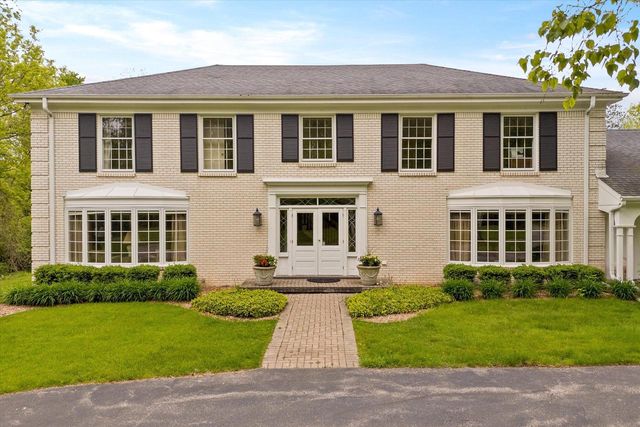 8704 W Bonniwell ROAD, Mequon, WI 53097