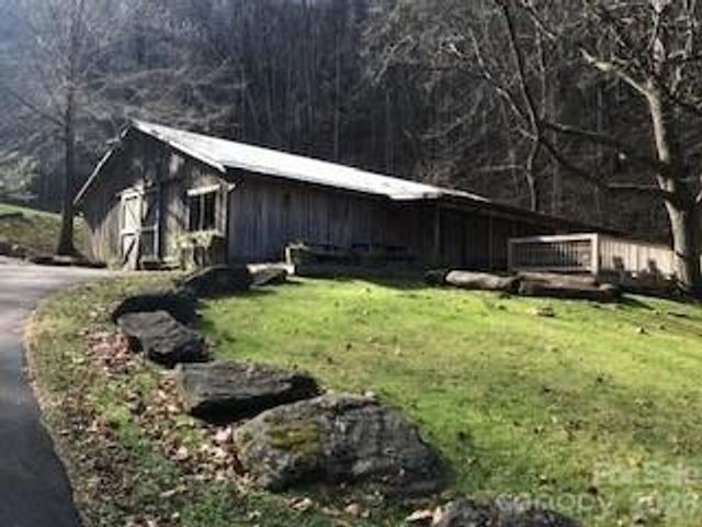 13 Galega Trail, Maggie Valley, NC 28751