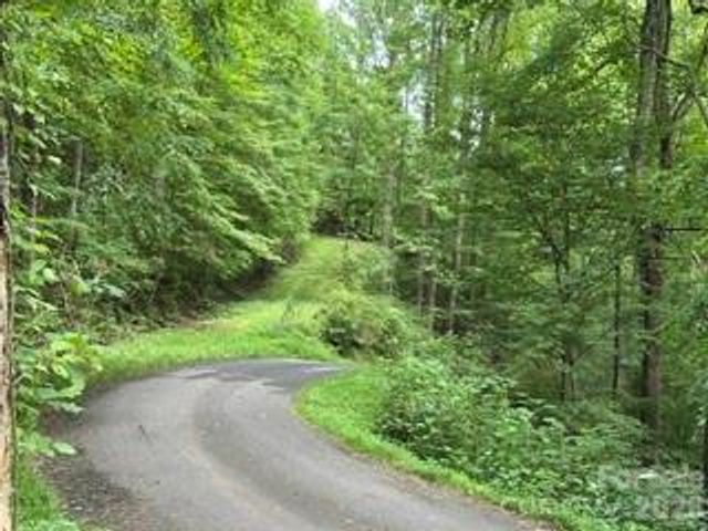 13 Galega Trail, Maggie Valley, NC 28751