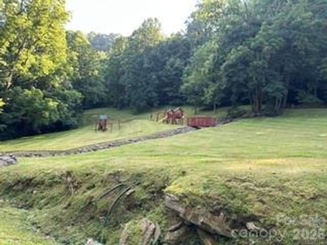 13 Galega Trail, Maggie Valley, NC 28751