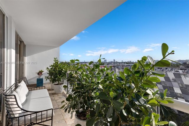 1800 Sunset Harbour Dr 803, Miami Beach, FL 33139