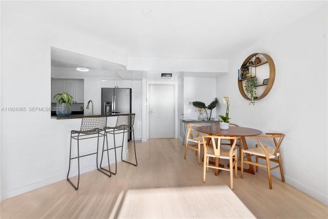 1800 Sunset Harbour Dr 803, Miami Beach, FL 33139