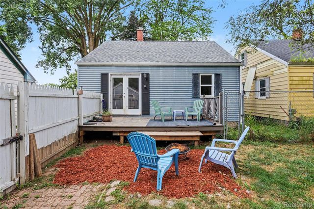 3222 Osler Court, Saginaw, MI 48602