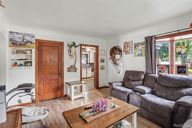 3222 Osler Court, Saginaw, MI 48602
