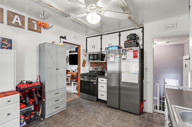 3222 Osler Court, Saginaw, MI 48602
