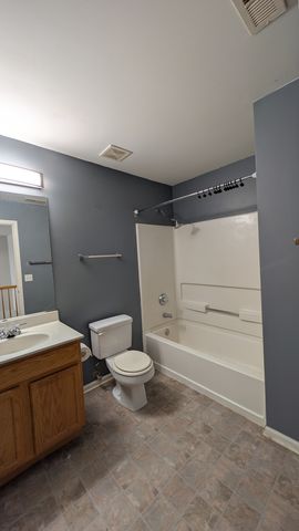 205 Key Largo Drive 205, Romeoville, IL 60446