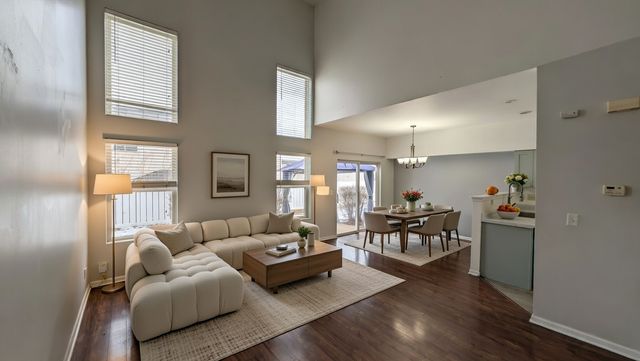 205 Key Largo Drive 205, Romeoville, IL 60446