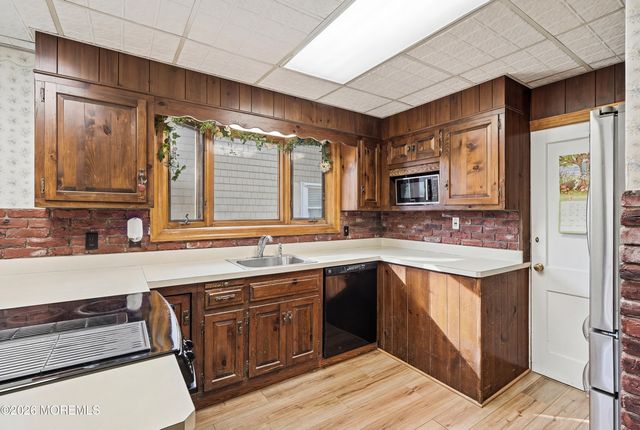 304 Grassmere Avenue, Interlaken, NJ 07712