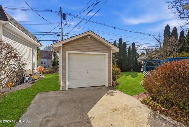 304 Grassmere Avenue, Interlaken, NJ 07712