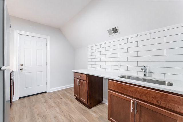 6337 W PATTERSON Avenue 2, Chicago, IL 60634