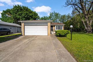 21078 Mitchelldale Avenue, Ferndale, MI 48220