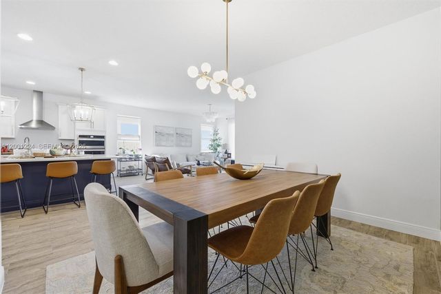 15033 LAKE BESSIE LOOP, Winter Garden, FL 34787