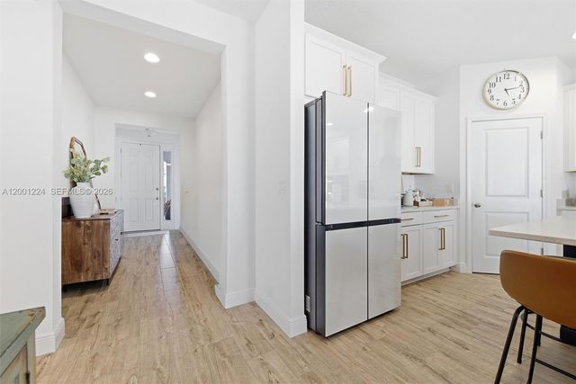 15033 LAKE BESSIE LOOP, Winter Garden, FL 34787