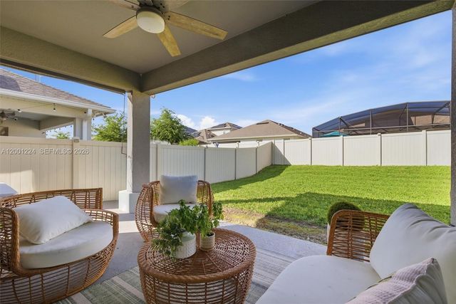 15033 LAKE BESSIE LOOP, Winter Garden, FL 34787