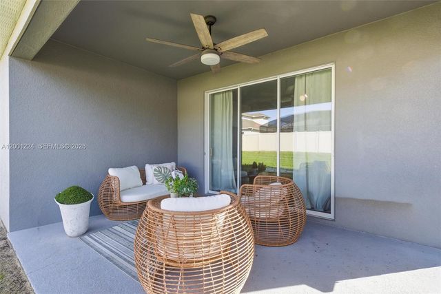 15033 LAKE BESSIE LOOP, Winter Garden, FL 34787