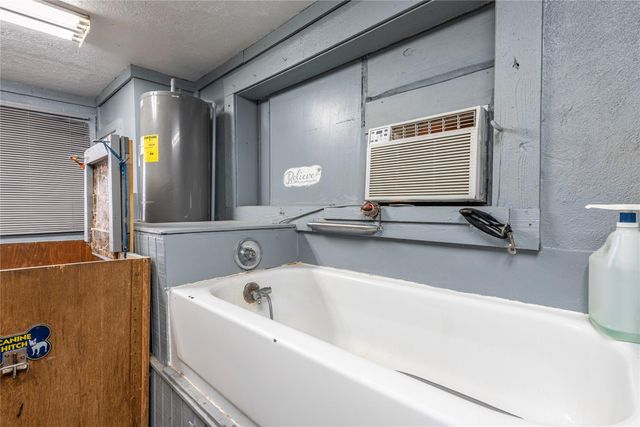 12320 Fm-1764, Santa Fe, TX 77510