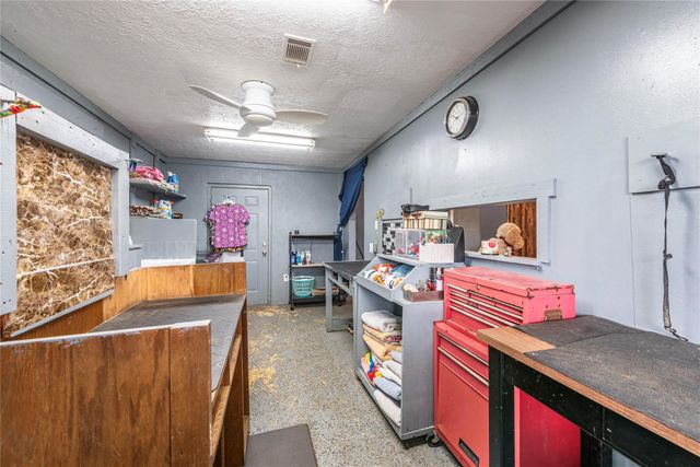 12320 Fm-1764, Santa Fe, TX 77510