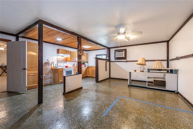 12320 Fm-1764, Santa Fe, TX 77510