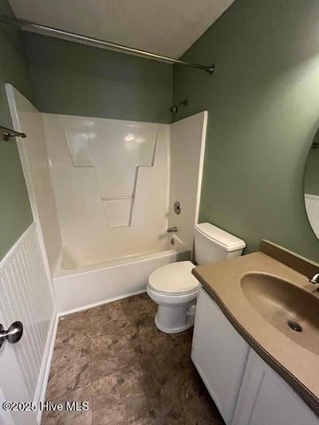 625 Indian Wells Way, Wilmington, NC 28411