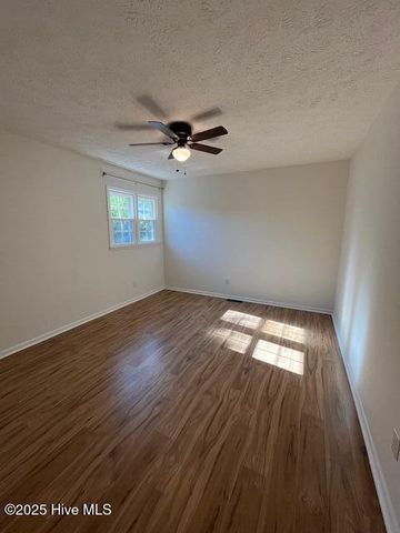 625 Indian Wells Way, Wilmington, NC 28411