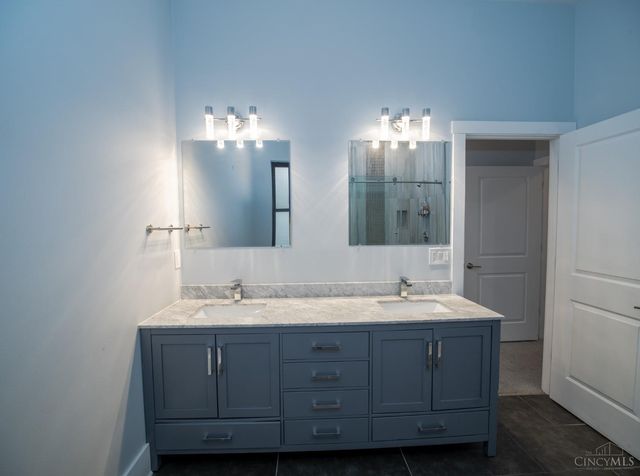 163 E McMicken Avenue, Cincinnati, OH 45202