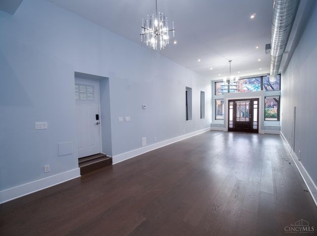 163 E McMicken Avenue, Cincinnati, OH 45202