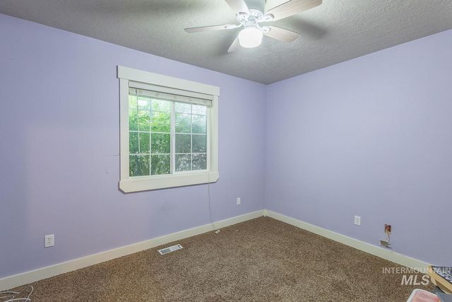 254 S Poplar Bluff, Eagle, ID 83616