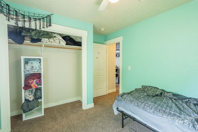 254 S Poplar Bluff, Eagle, ID 83616