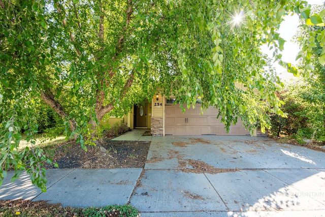 254 S Poplar Bluff, Eagle, ID 83616