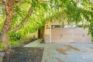 254 S Poplar Bluff, Eagle, ID 83616