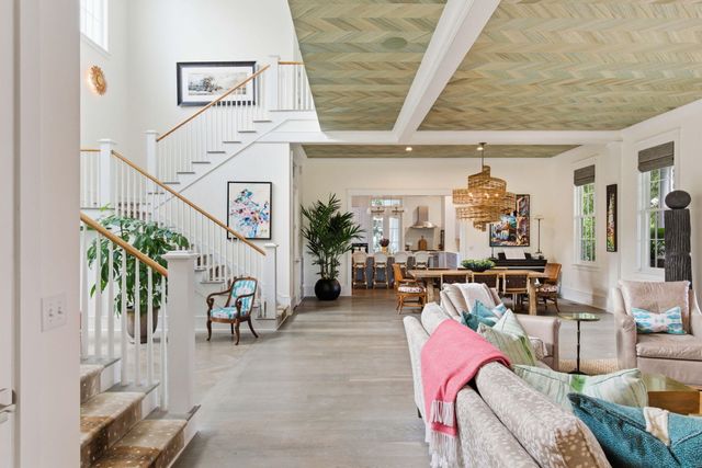 27 Krier Lane, Mount Pleasant, SC 29464