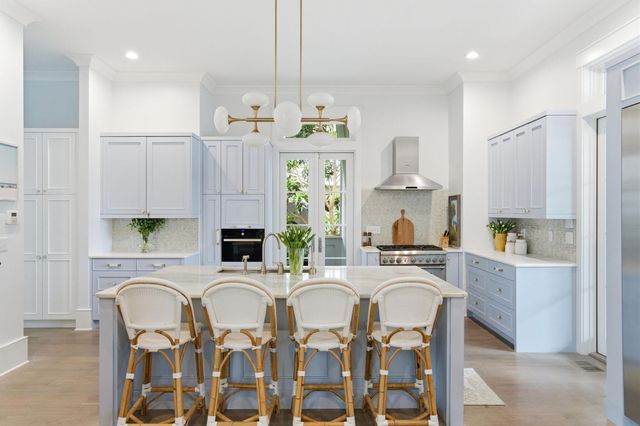 27 Krier Lane, Mount Pleasant, SC 29464