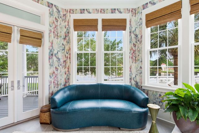 27 Krier Lane, Mount Pleasant, SC 29464