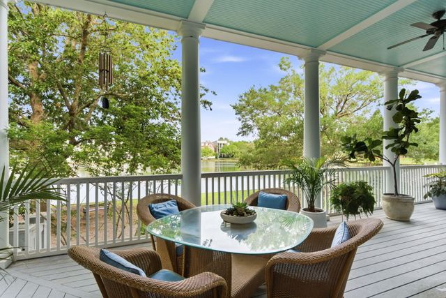 27 Krier Lane, Mount Pleasant, SC 29464