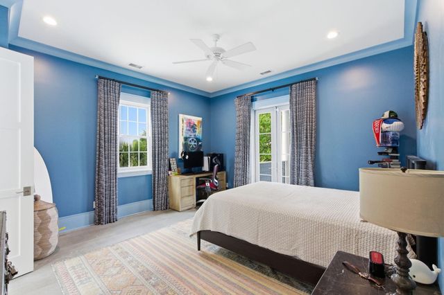 27 Krier Lane, Mount Pleasant, SC 29464