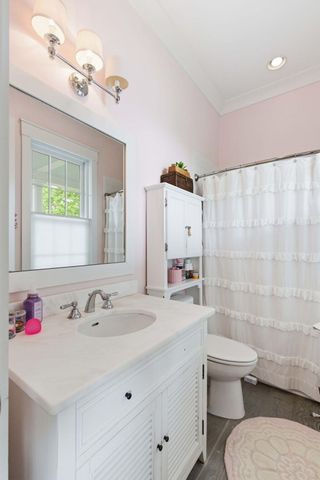 27 Krier Lane, Mount Pleasant, SC 29464