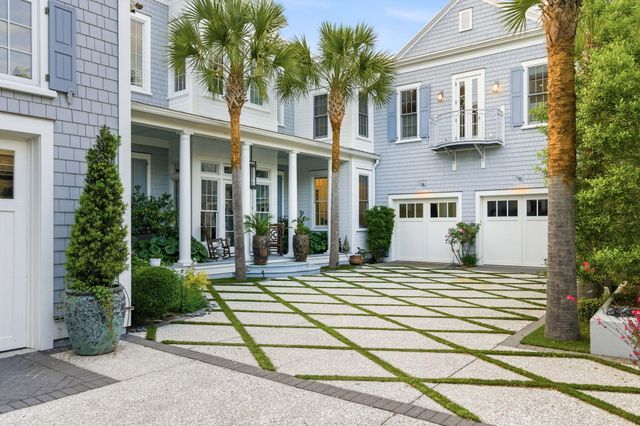 27 Krier Lane, Mount Pleasant, SC 29464