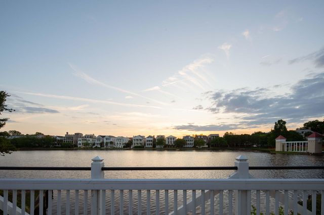 27 Krier Lane, Mount Pleasant, SC 29464