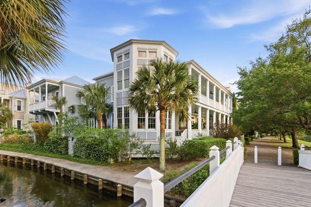 27 Krier Lane, Mount Pleasant, SC 29464