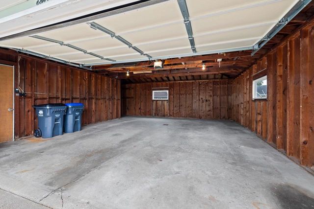 1146 HONEYSUCKLE LANE, Neenah, WI 54956