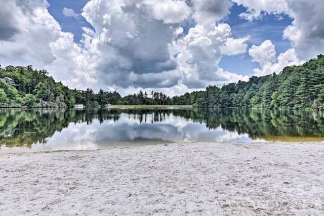 114 Lady Slipper Loop, Newland, NC 28657