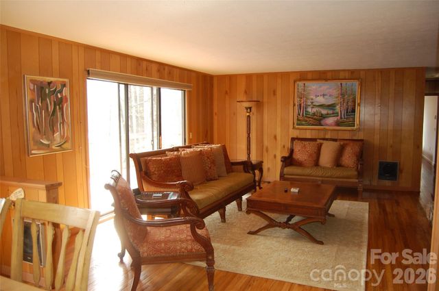 114 Lady Slipper Loop, Newland, NC 28657