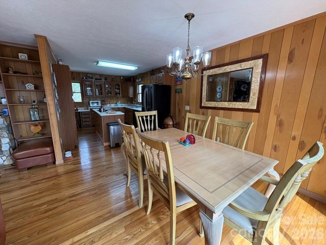 114 Lady Slipper Loop, Newland, NC 28657