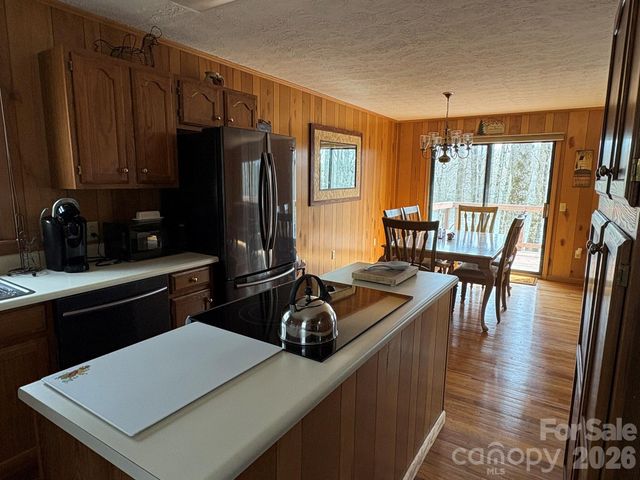 114 Lady Slipper Loop, Newland, NC 28657