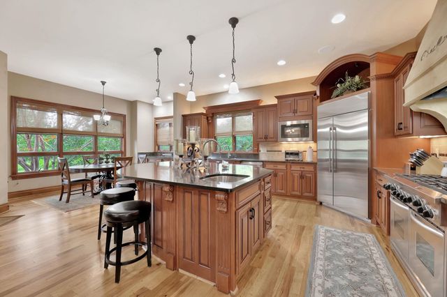 211 E Cedar Ridge Ct, Andover, KS 67002