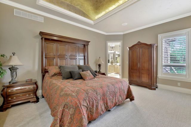 211 E Cedar Ridge Ct, Andover, KS 67002