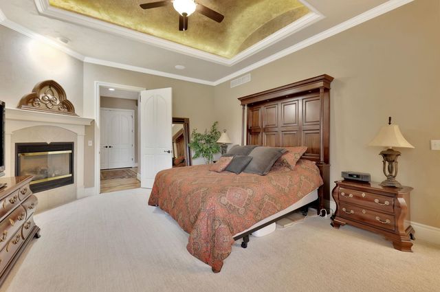 211 E Cedar Ridge Ct, Andover, KS 67002