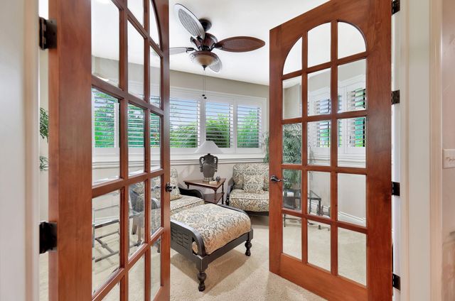 211 E Cedar Ridge Ct, Andover, KS 67002