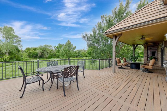 211 E Cedar Ridge Ct, Andover, KS 67002